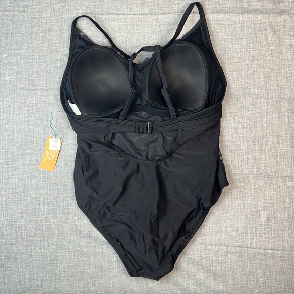 Kona Sol Black Animal Print One Piece Swimsuit Plus Size 18W - Picture 3 of 4